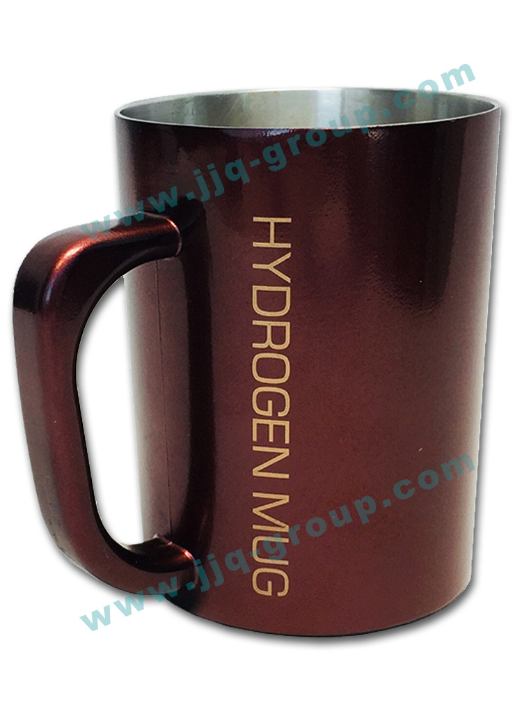 Cup_magnium_bordo